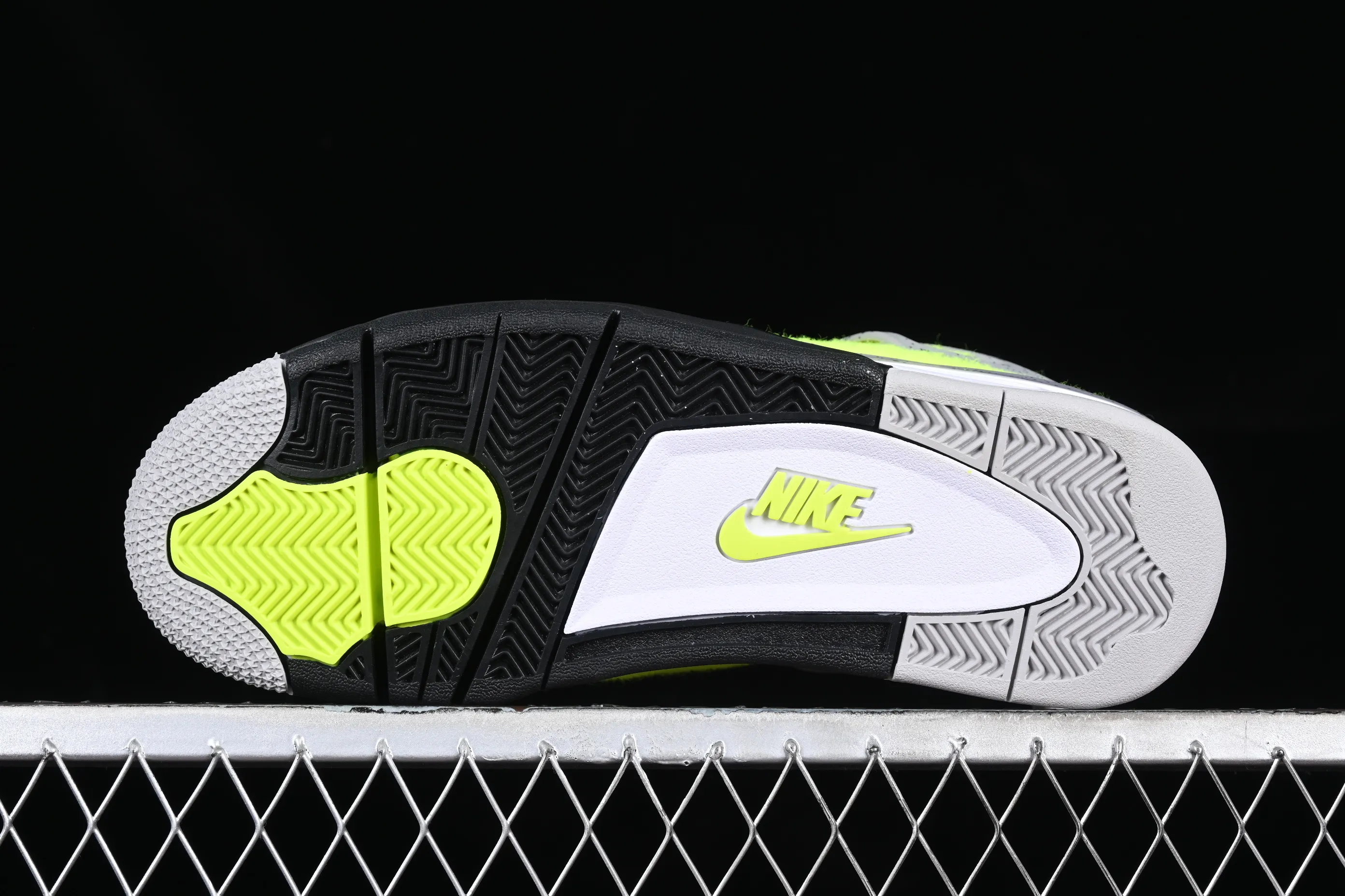 All categories Air Jordan Jordan series basketball shoes Air Jordan 4 Air Jordan 4 Retro "Bred Reimagined" AJ4 Joe 4 fluorescent yellow tennis felt upper DV6773-700